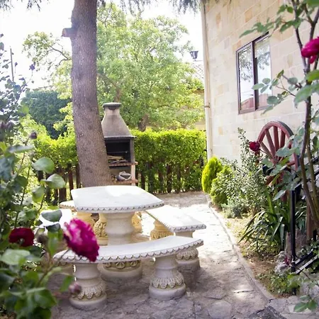 Spacious House In Nyaraló *