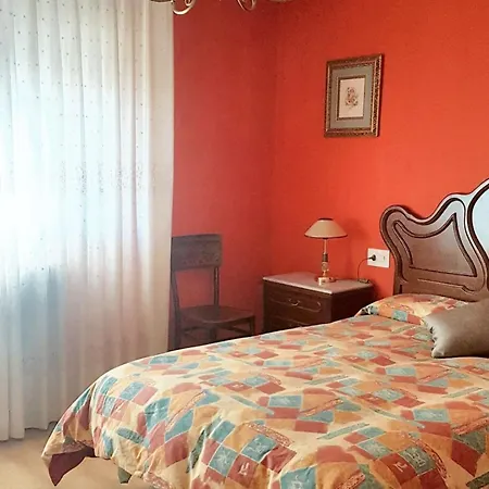 Spacious House In * Abejar
