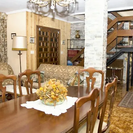 Nyaraló Spacious House In Abejar