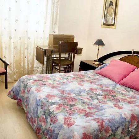 別荘 Spacious House In アベハール