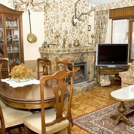 Spacious House In 別荘