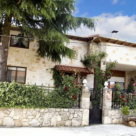 Spacious House In Nyaraló *