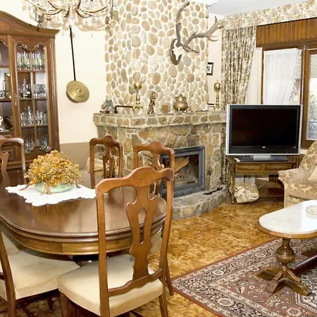 Spacious House In 別荘 *