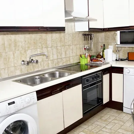 Spacious House In 別荘
