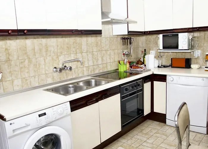 Spacious House In 펜션 *