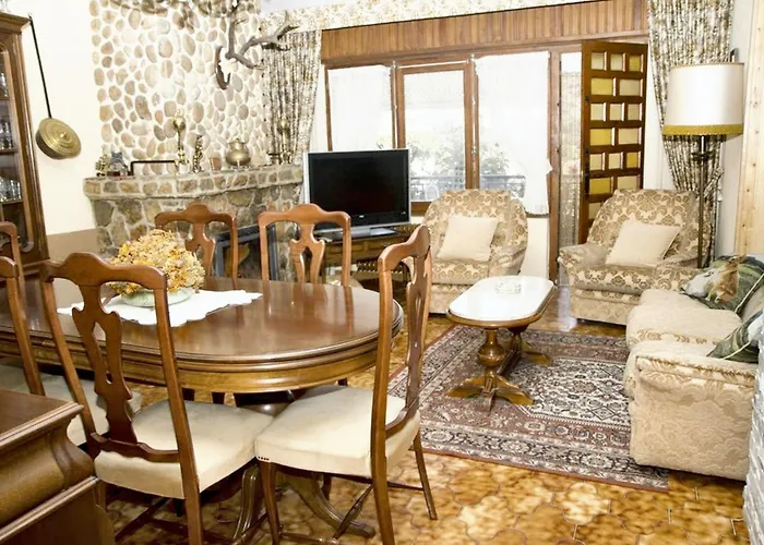 펜션 Spacious House In 아베하르