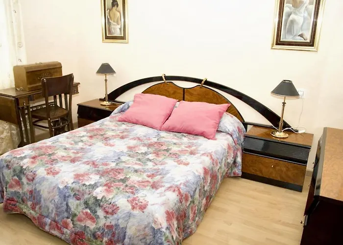 Spacious House In 펜션